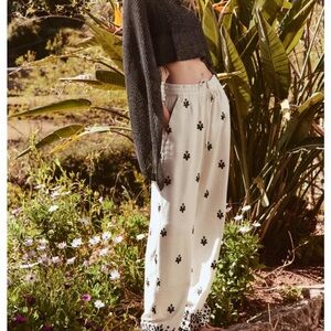 Zara Women’s Cream Wide-Leg Lounge Pants